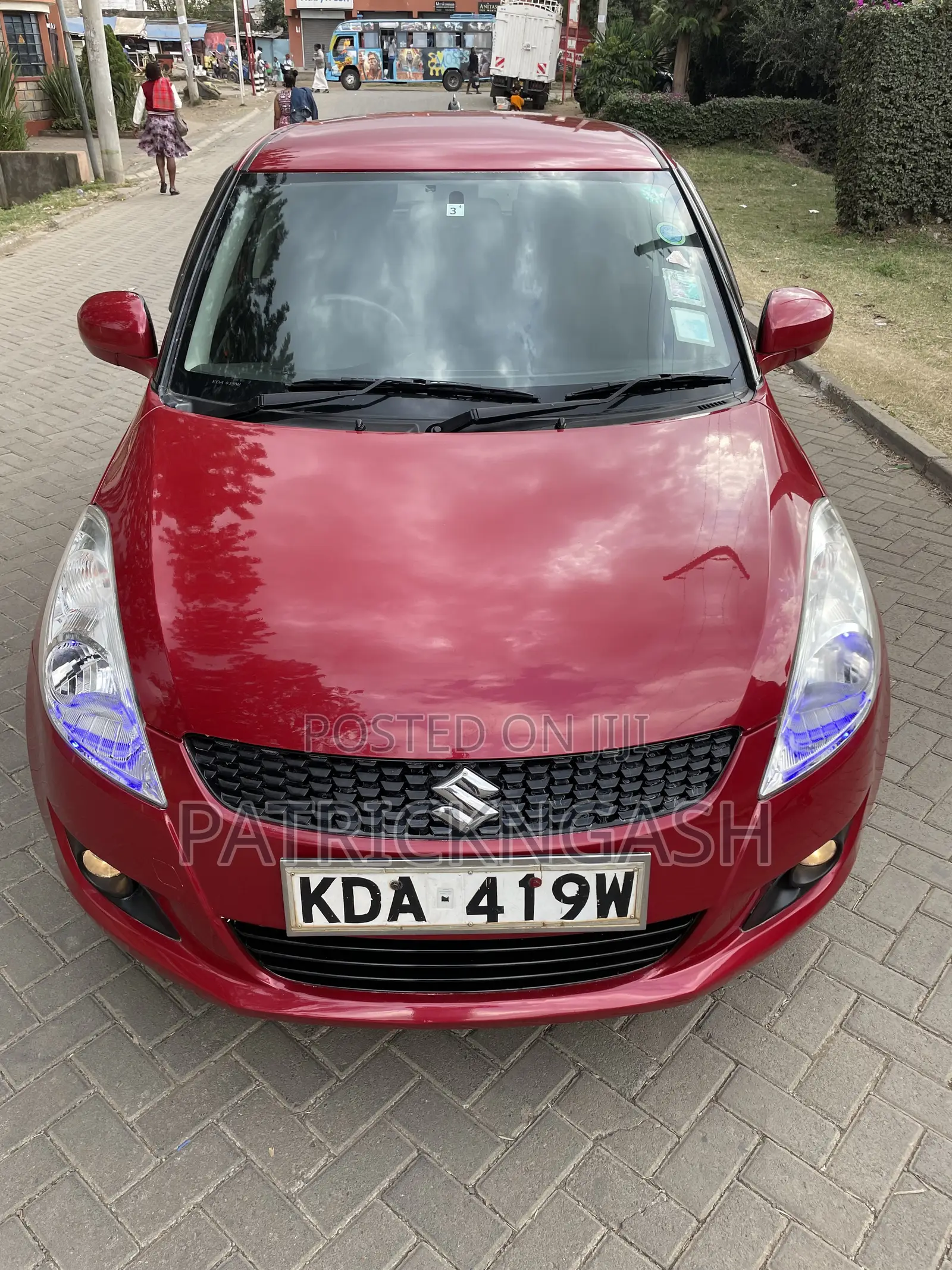 Suzuki Swift 2013 Maroon