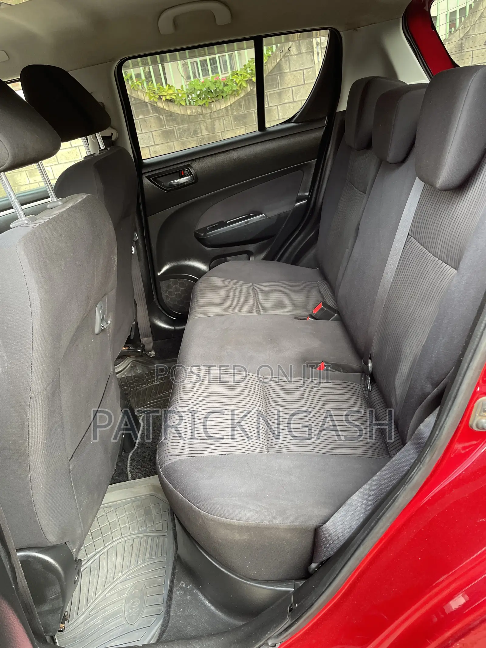 Suzuki Swift 2013 Maroon
