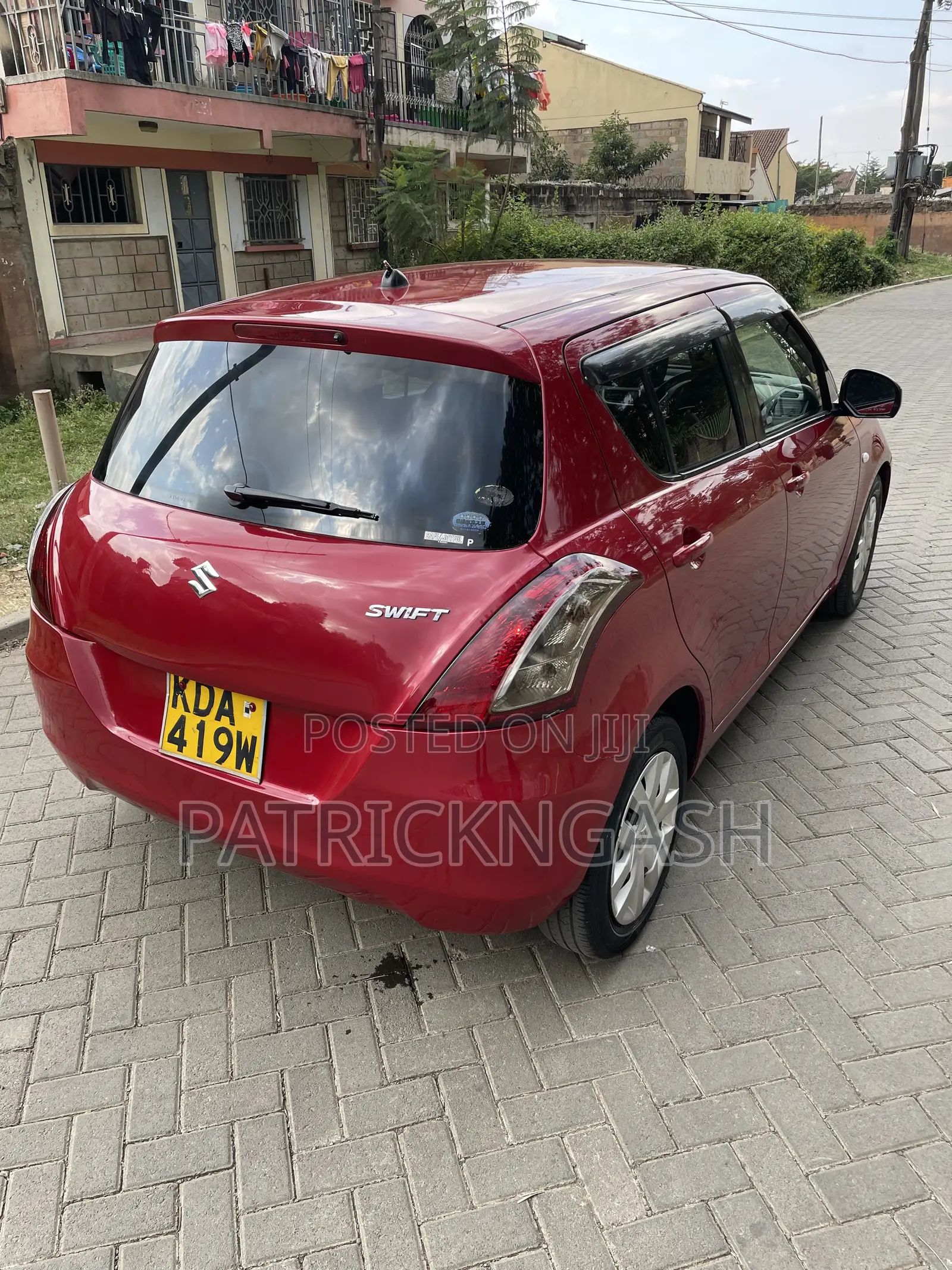 Suzuki Swift 2013 Maroon
