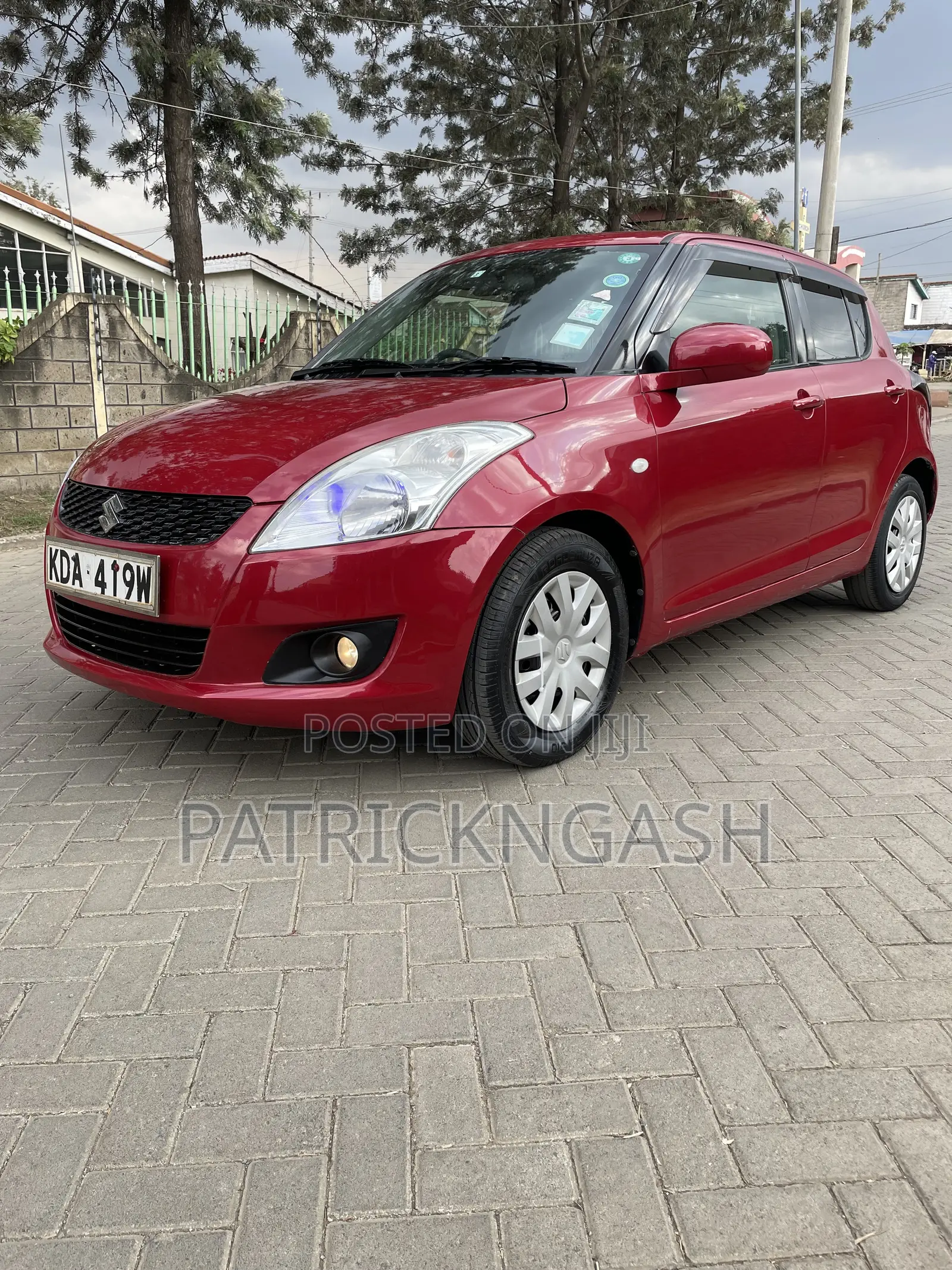 Suzuki Swift 2013 Maroon