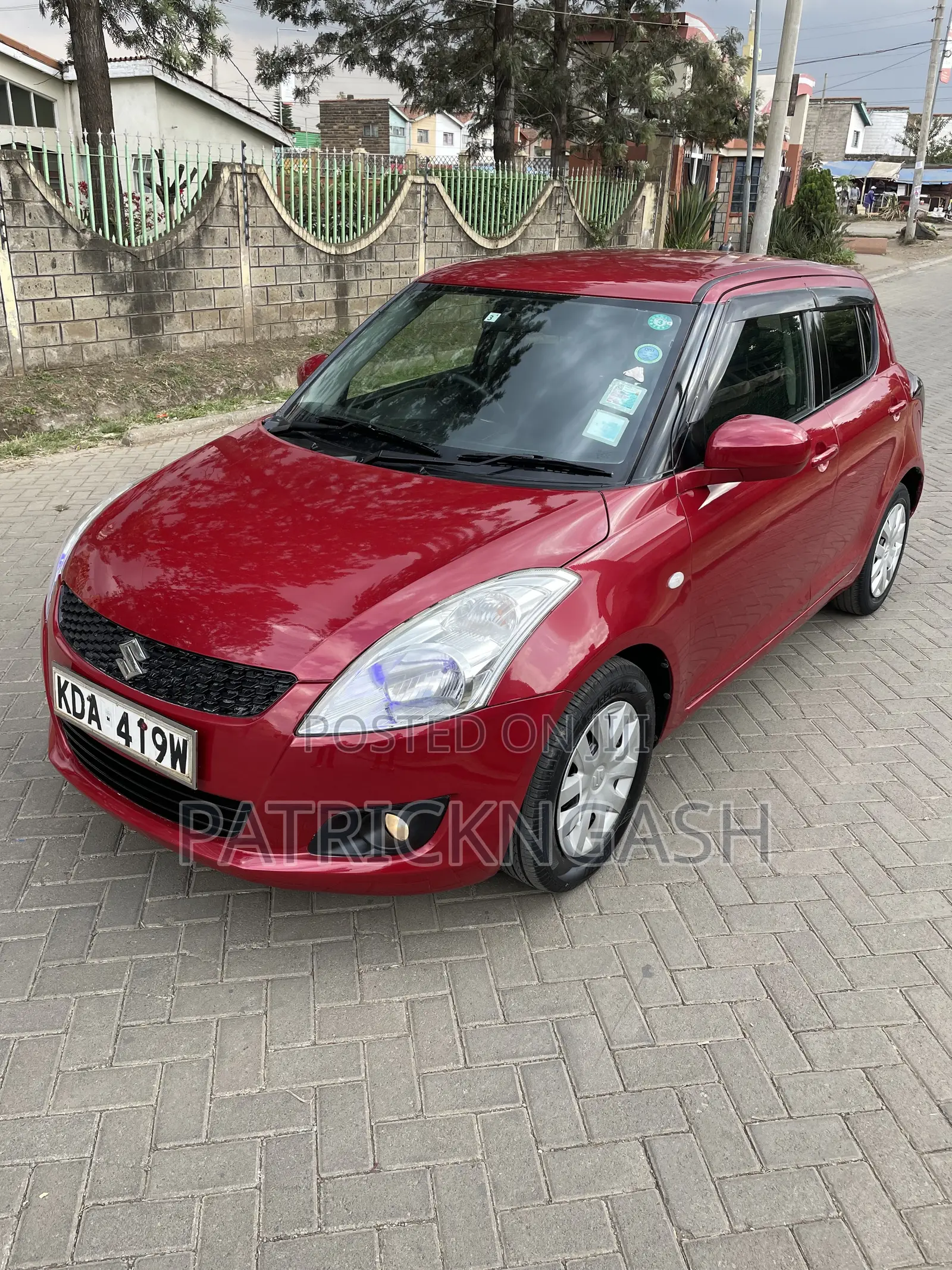 Suzuki Swift 2013 Maroon