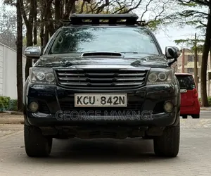 Toyota Hilux 2012 Black