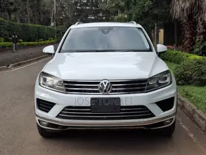 Volkswagen Touareg V6 Executive AWD 4MOTION 2015 White
