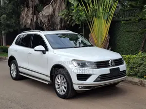 Volkswagen Touareg V6 Executive AWD 4MOTION 2015 White
