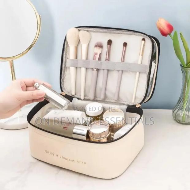 Double Layer PVC Cosmetic Bag - thumbnail 2