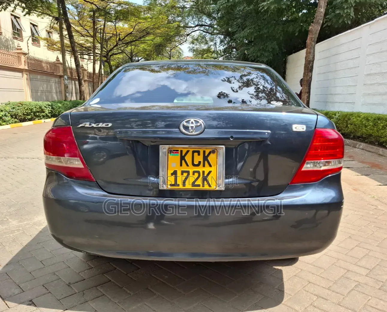 Toyota Axio 2010 Black