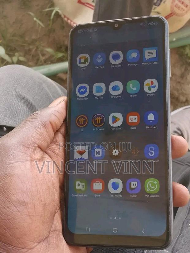Samsung Galaxy A13 64 GB Black - thumbnail 2