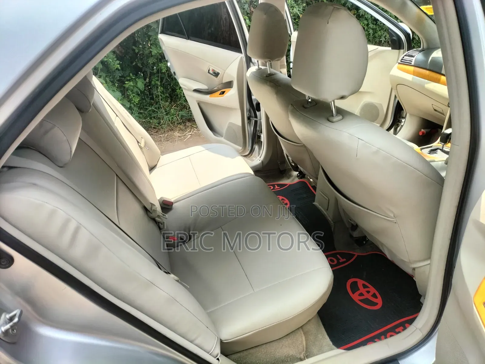 Toyota Premio 2010 Silver