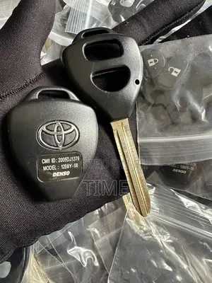 Toyota 2-Button Key Shell Casing Replacement(Fielder,Vitz,Probox, NZE)