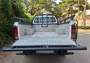 Toyota Hilux 2009 White