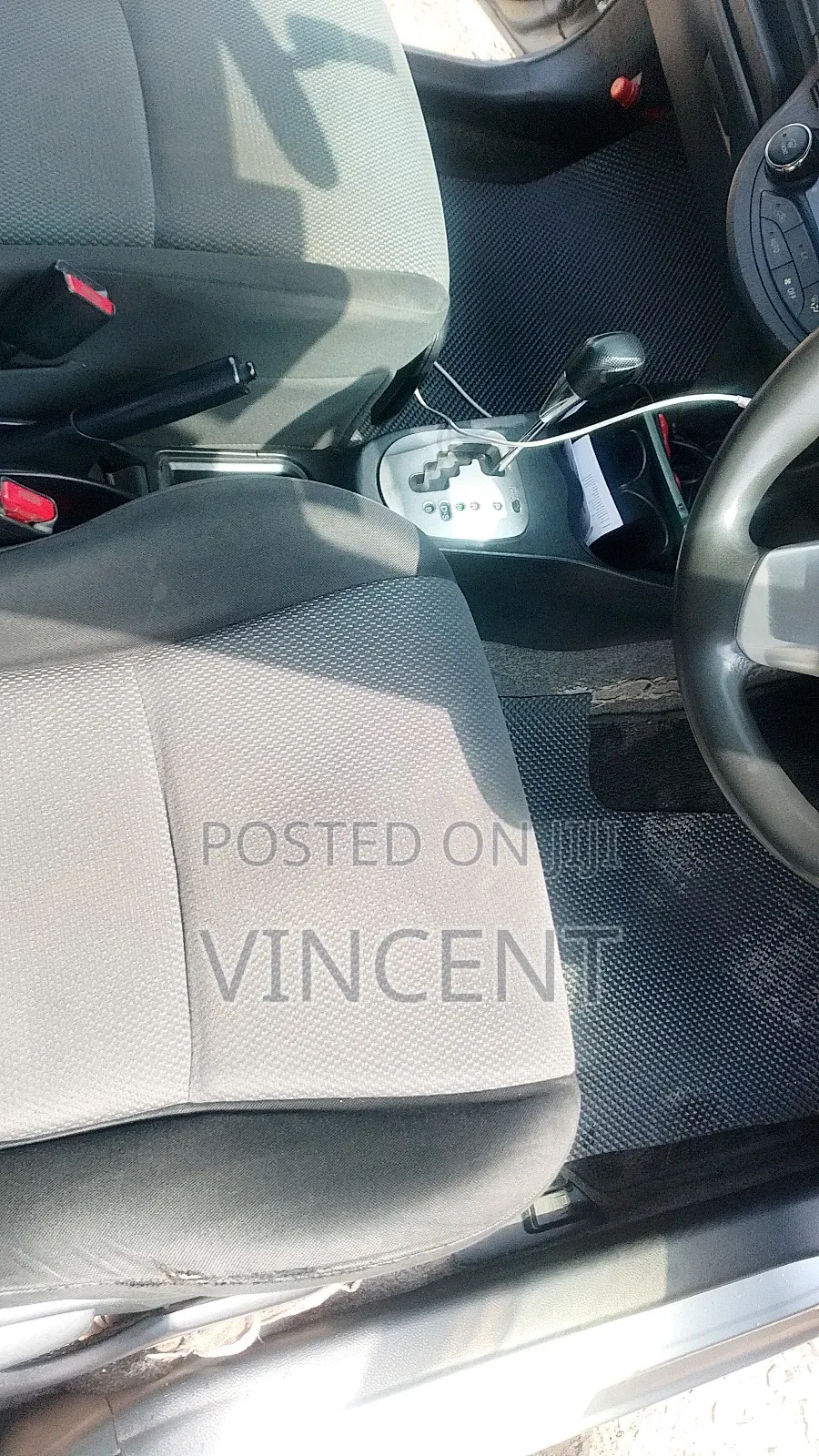 Toyota Vitz 1.3 AWD 3dr 2013 Silver