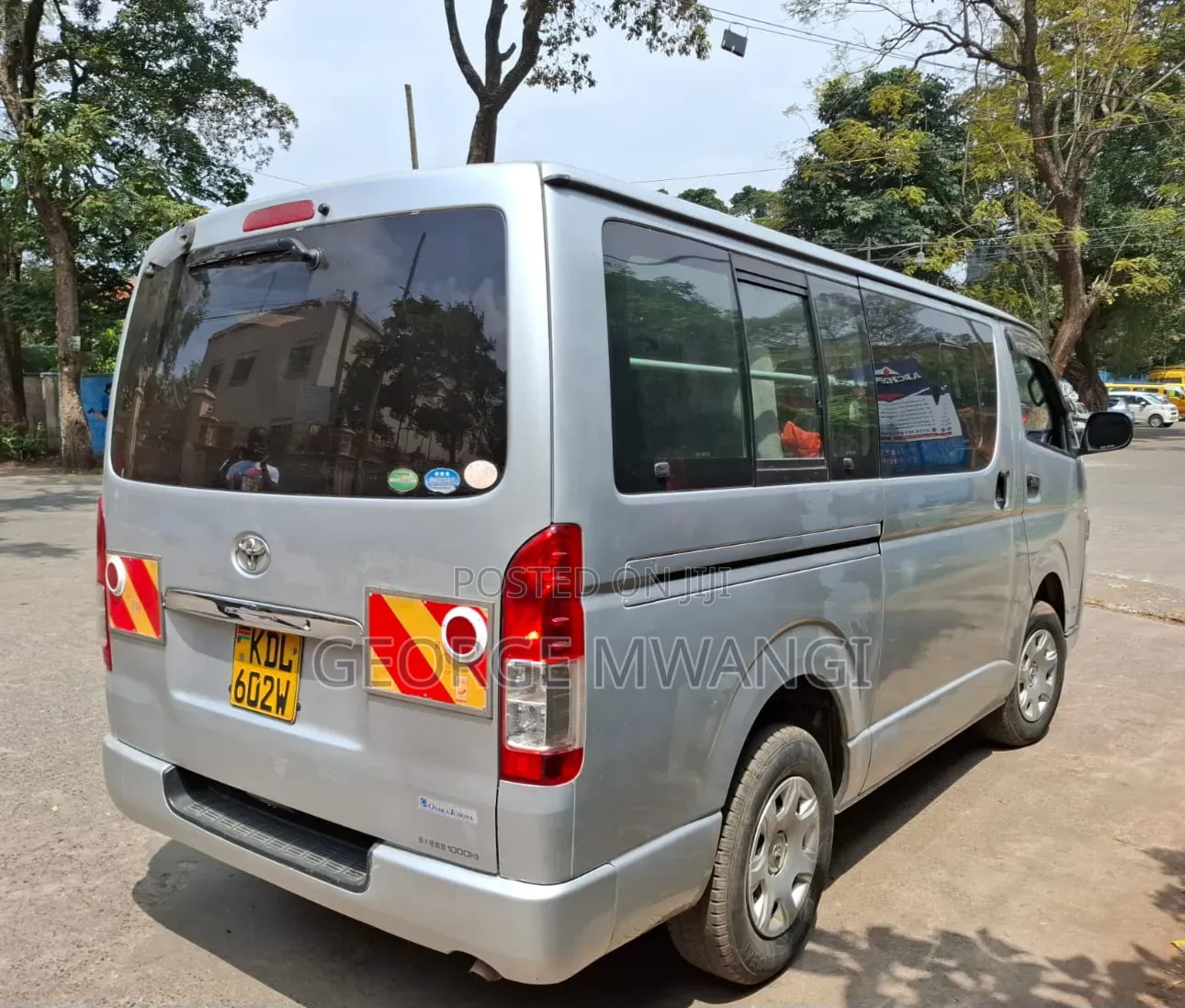 Toyota HiAce 2015 Silver