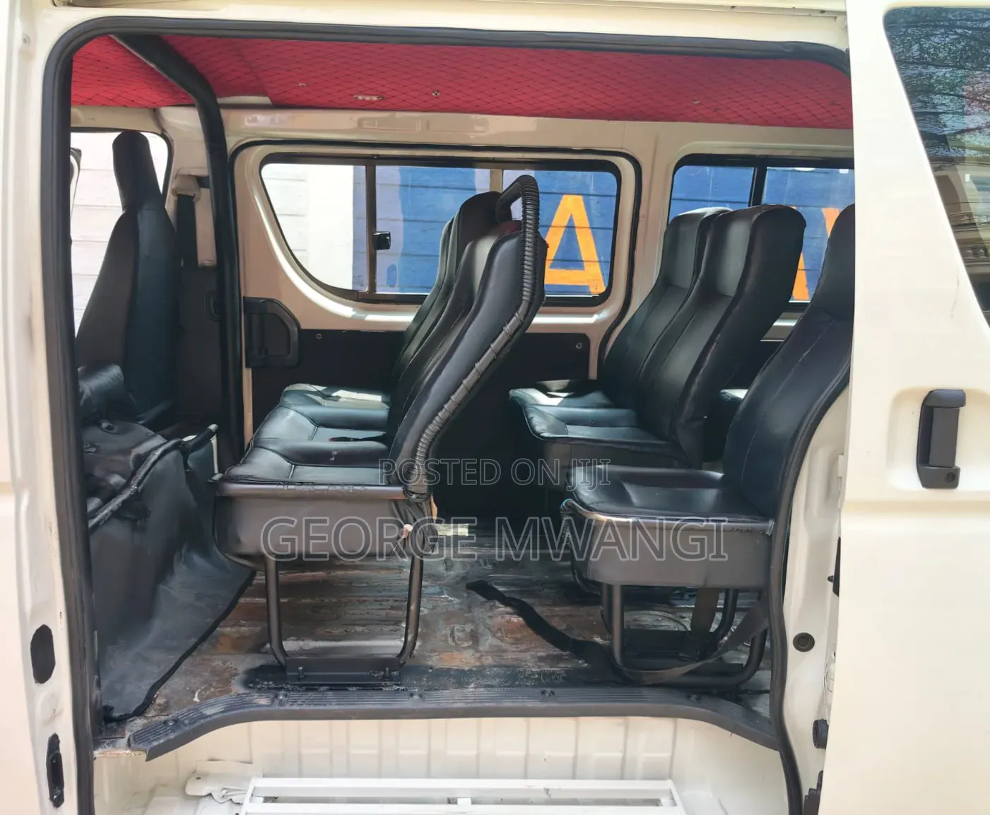 Toyota HiAce 2013 White