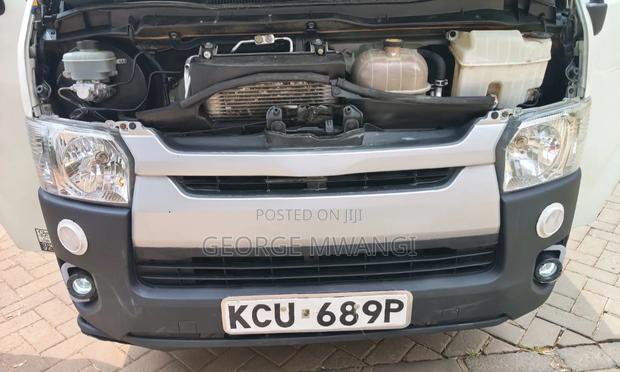 Toyota HiAce 2013 White - thumbnail 4