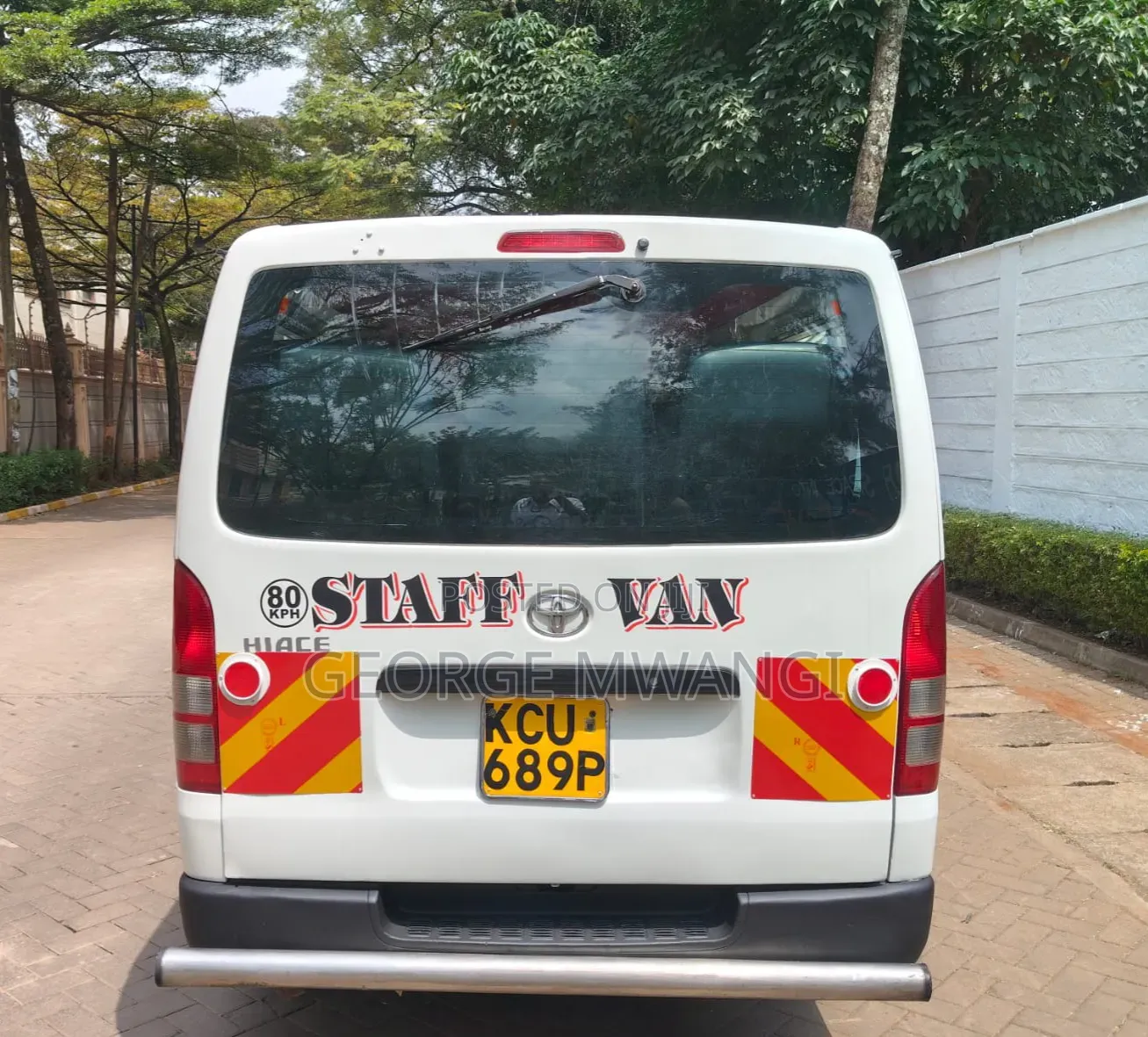 Toyota HiAce 2013 White