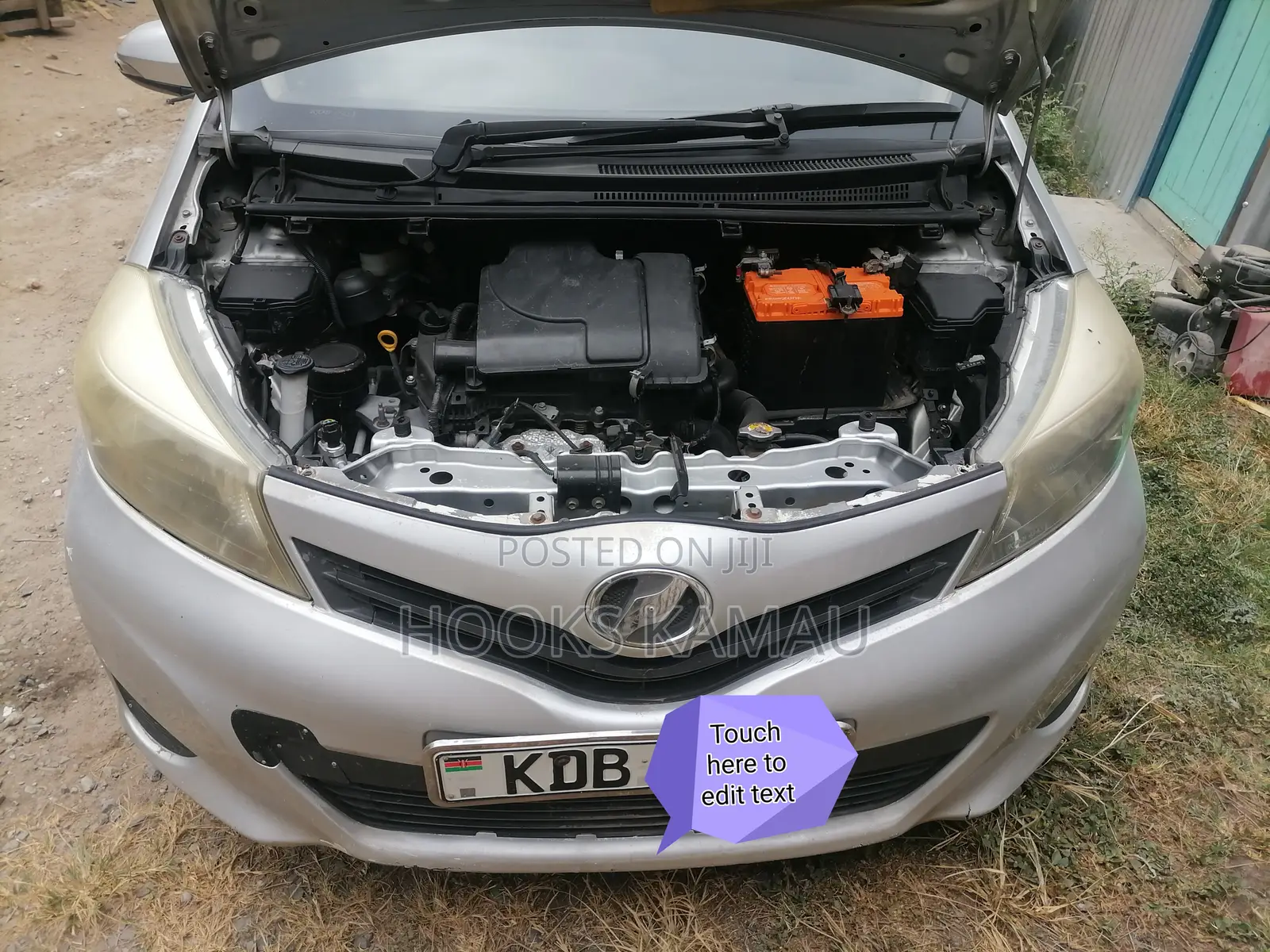 Toyota Vitz 2013 Silver