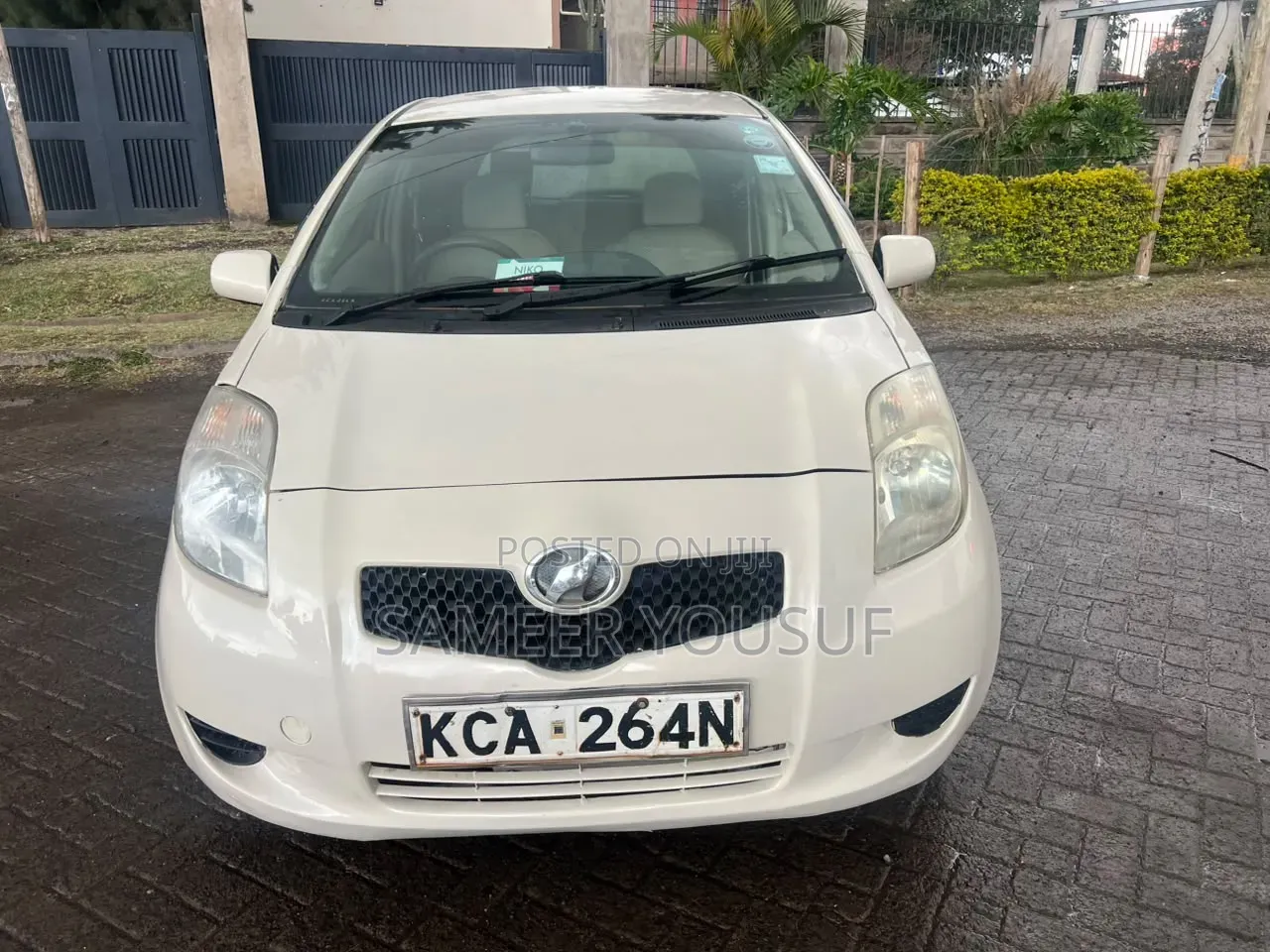 Toyota Vitz 2007 White