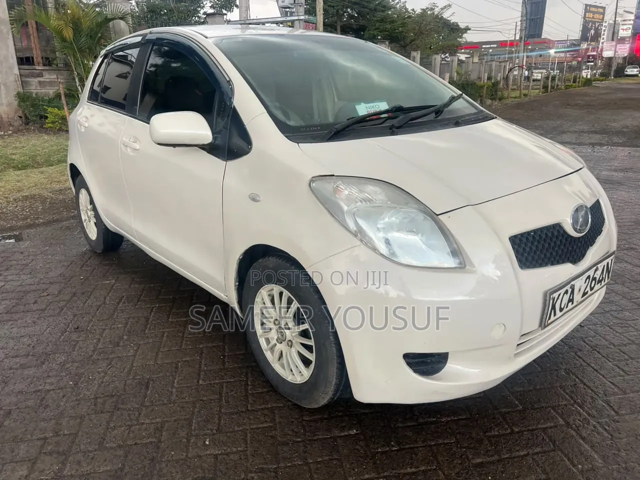 Toyota Vitz 2007 White