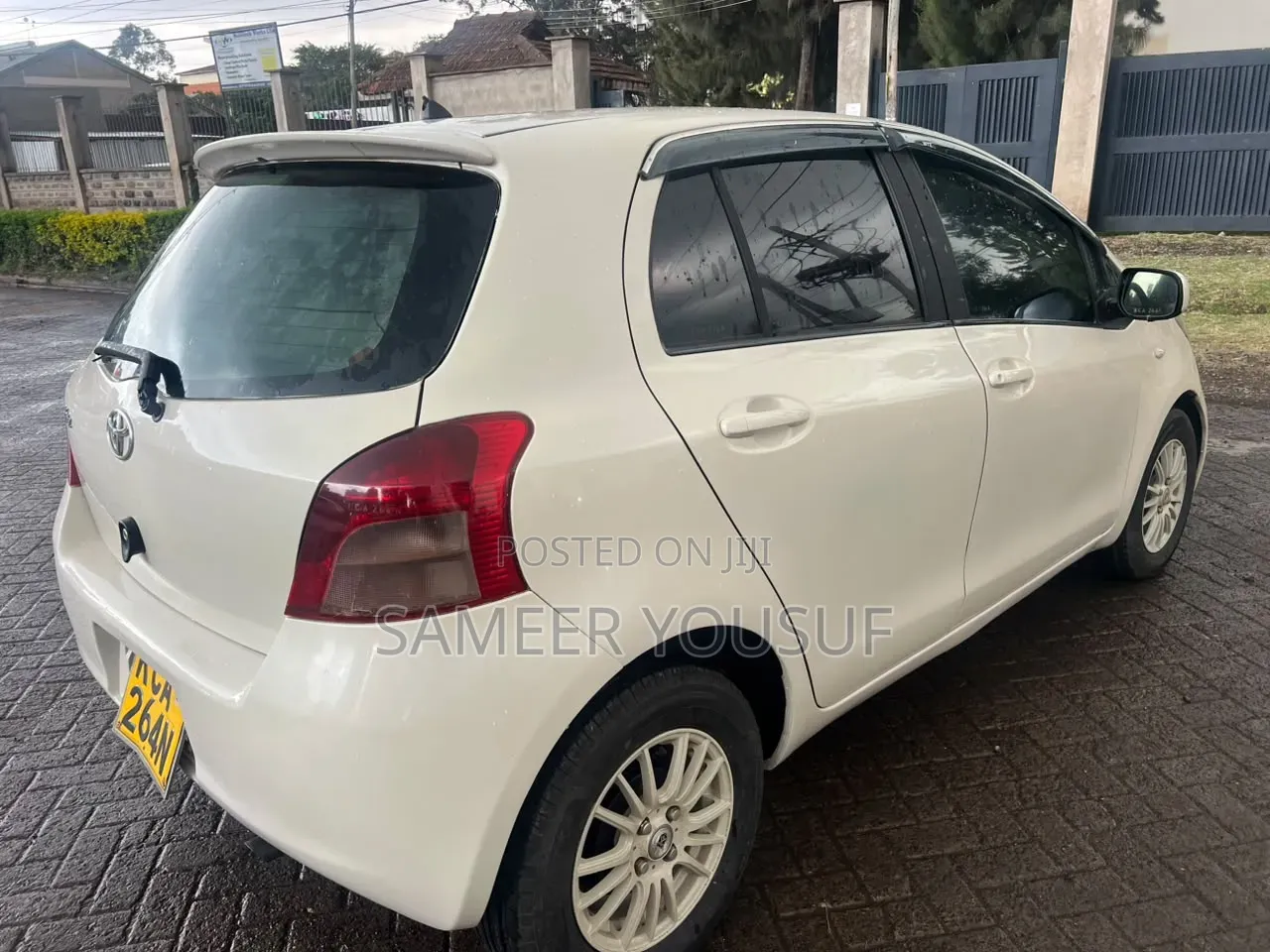 Toyota Vitz 2007 White