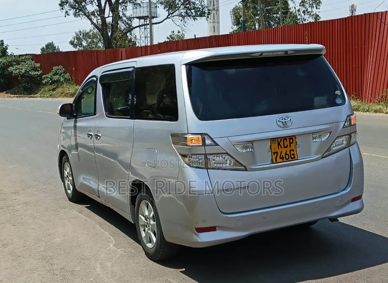 Toyota Vellfire 2011 Silver