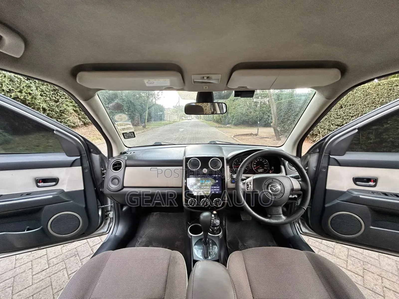 Mazda Verisa 2011 Silver