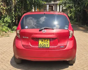 Nissan Note 2013 Red