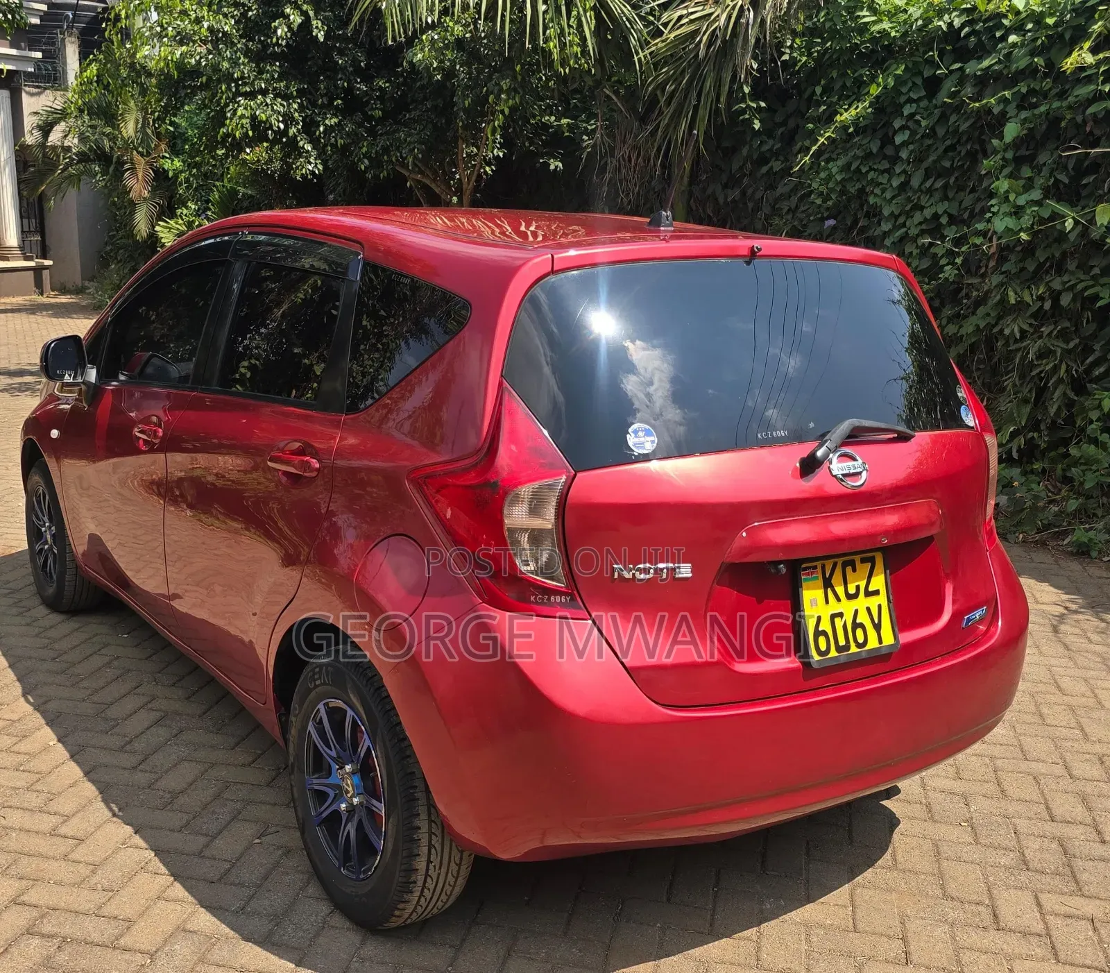Nissan Note 2013 Red