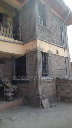 Moulding and Decoratives