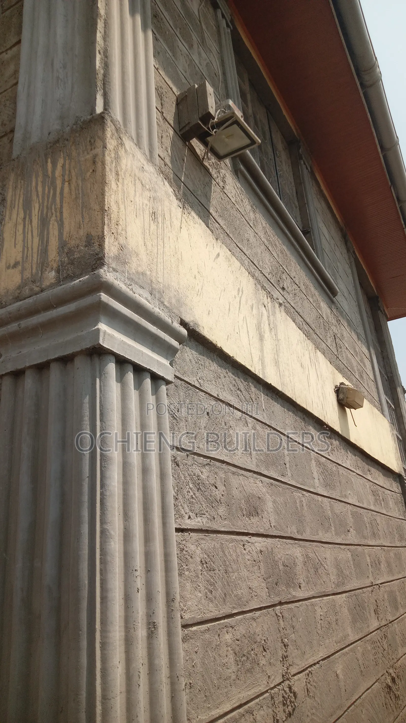 Moulding and Decoratives