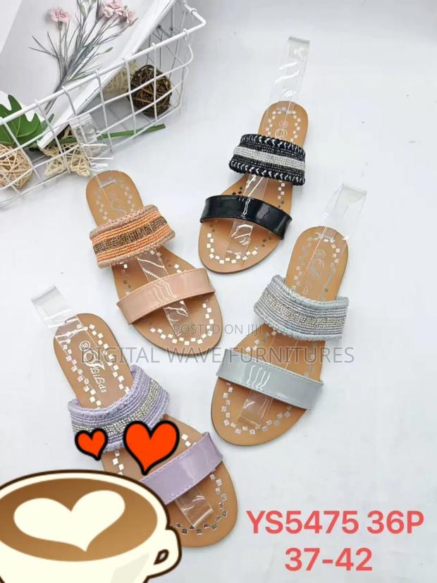 Free Sized Sandals - main view