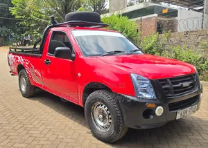 Isuzu D-MAX 2010 Red
