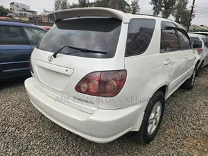 Toyota Harrier 1999 White