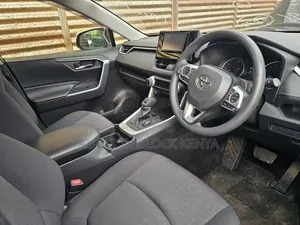 Toyota RAV4 Hybrid 2019 White