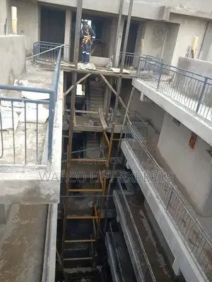 Lifts/Elevators