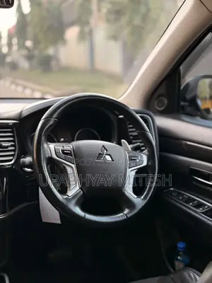 Mitsubishi Outlander 2017 Black