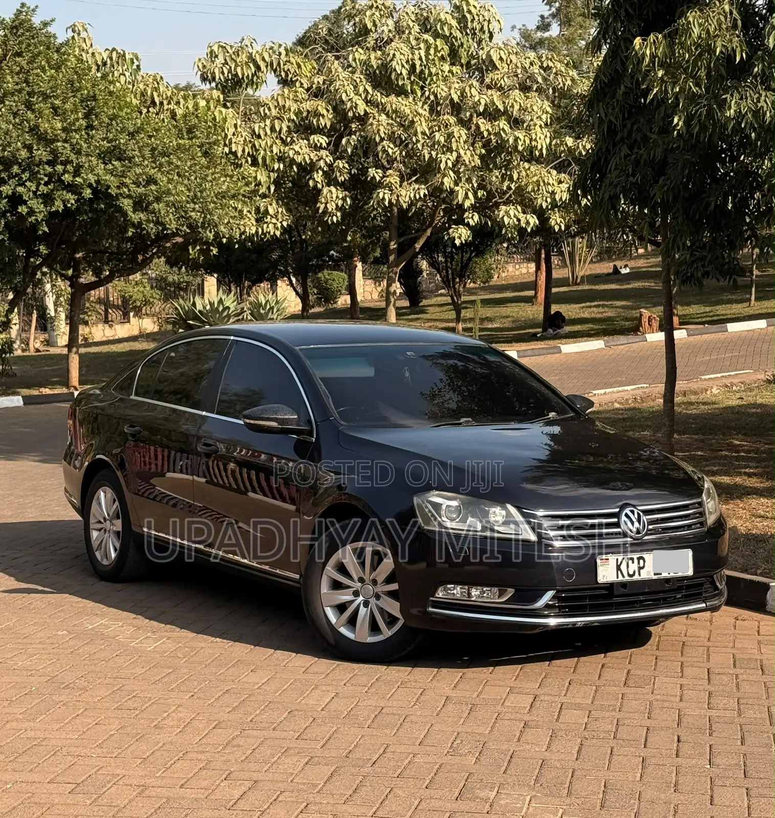 Volkswagen Passat 2011 Black