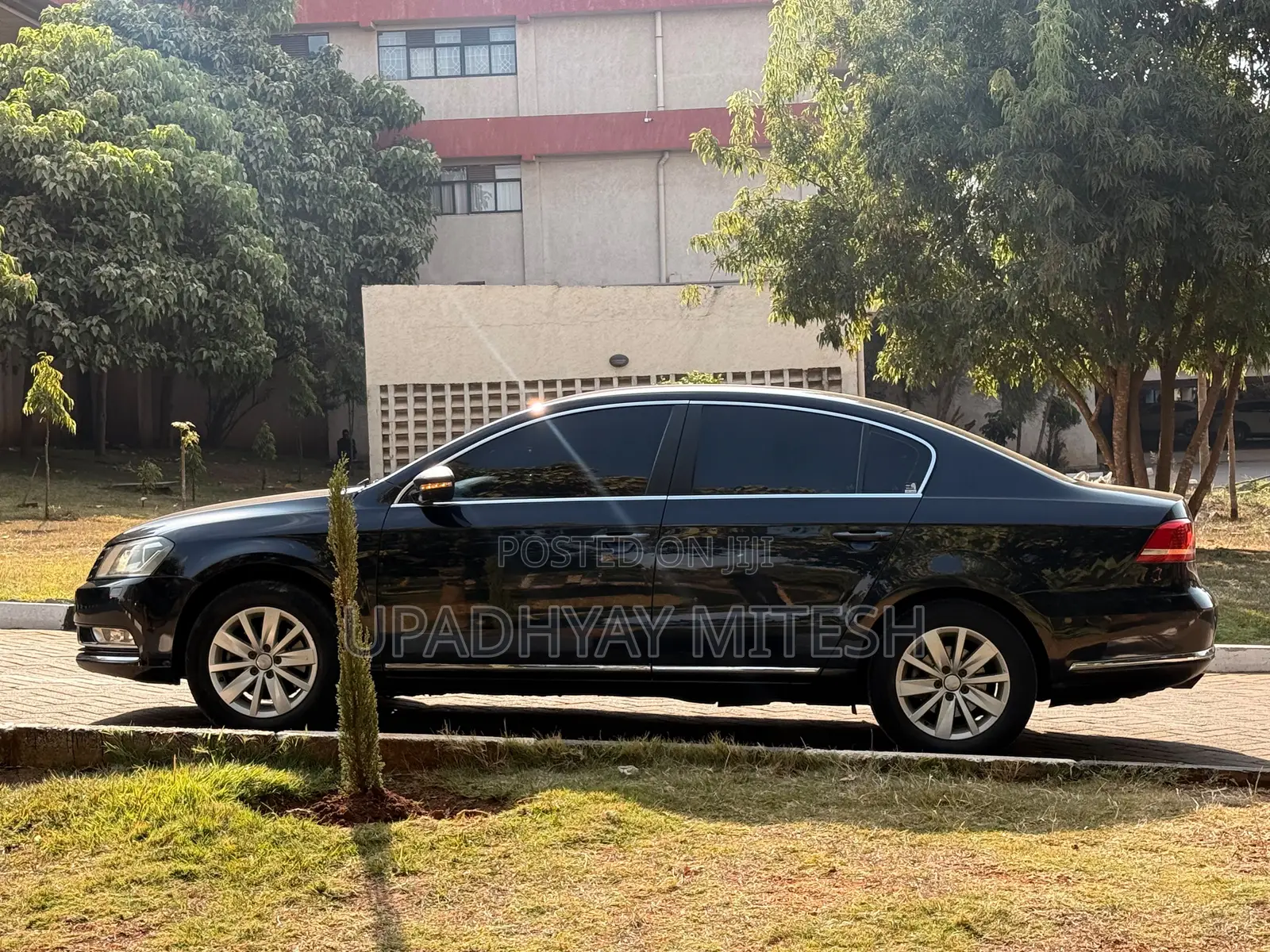 Volkswagen Passat 2011 Black