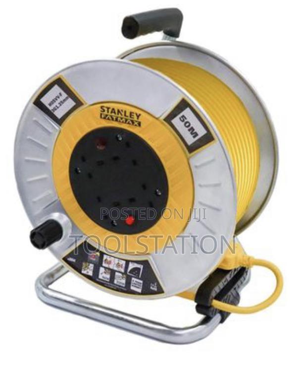 Cable Reel 50mtrs 1.25mm2 4-Sockets (Aluminum Body) Fatmax Sxecgm2phxe - main view