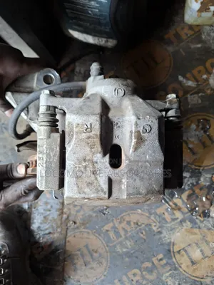 Complete Front Hub Toyota Prius