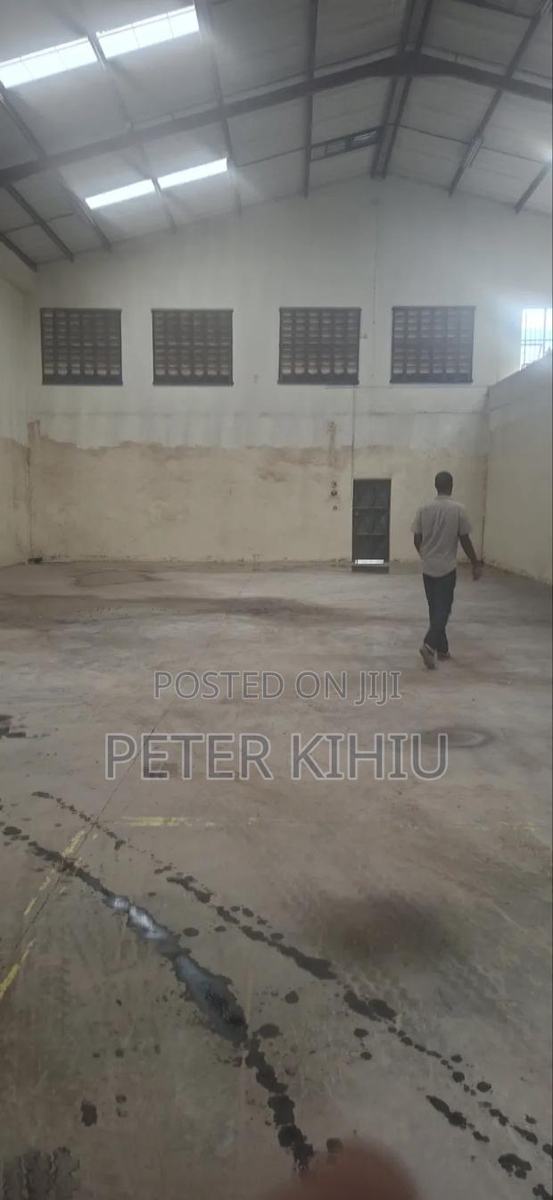 Godown to Let 6200sqft Off Road C - thumbnail 9