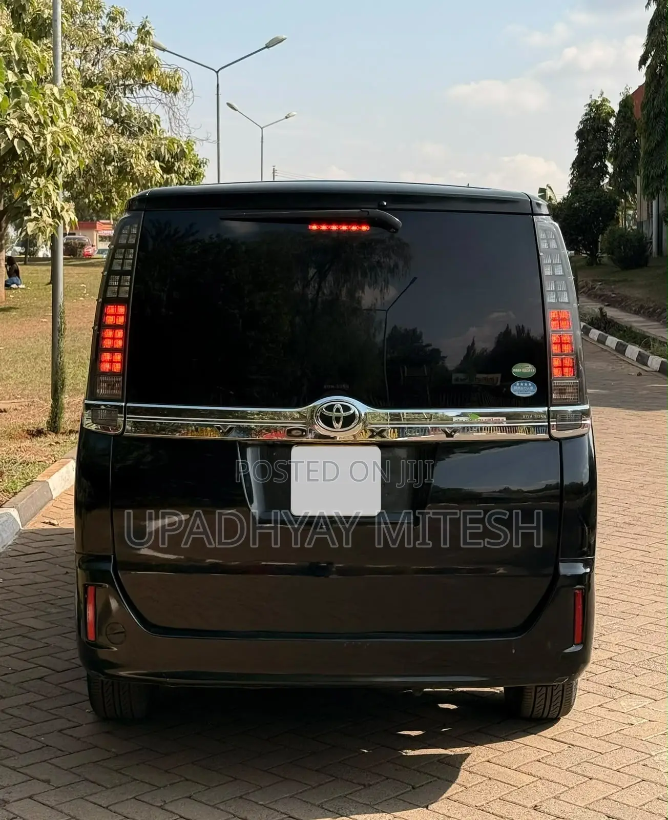 Toyota Voxy 2016 Black