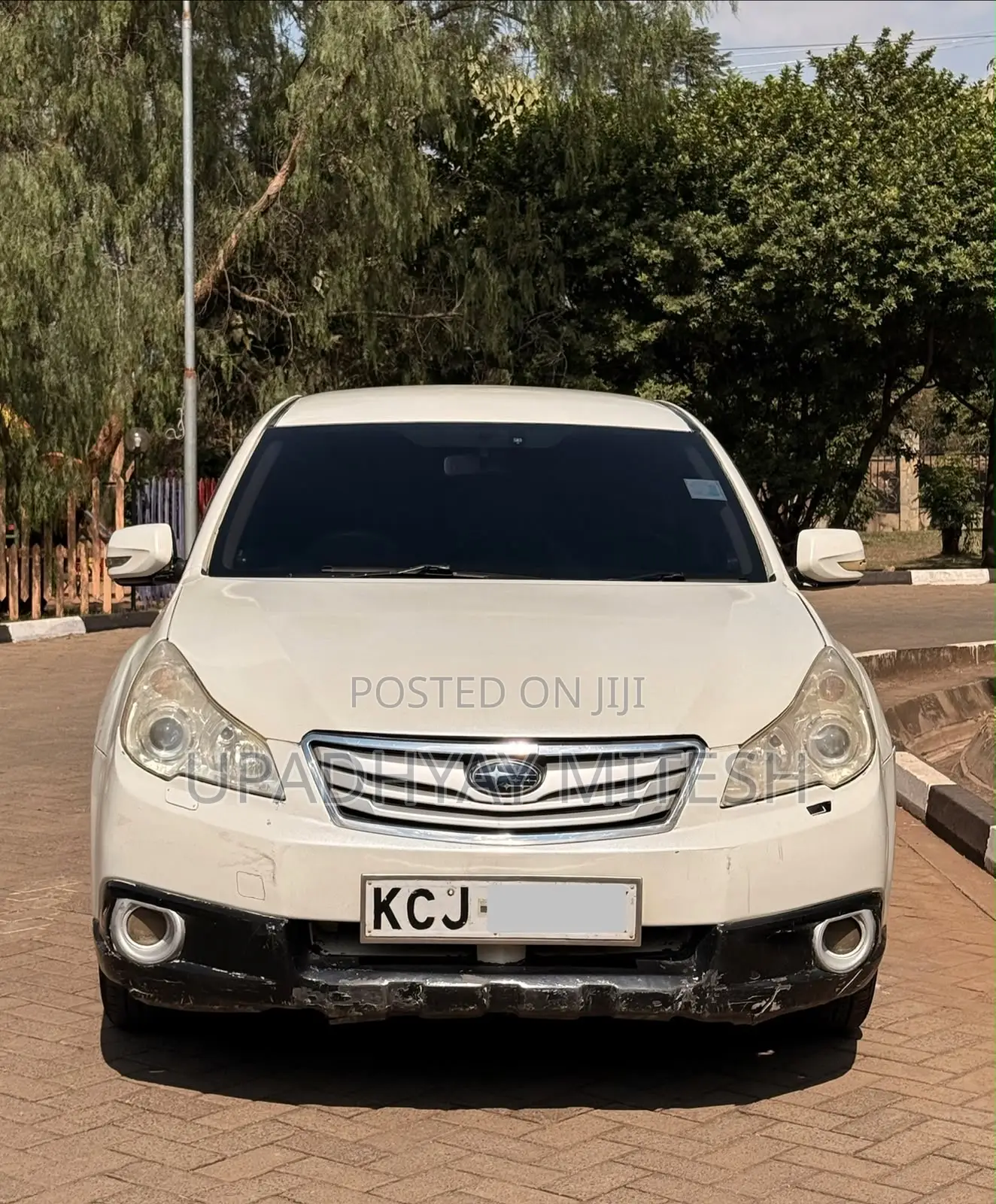 Subaru Outback 2010 White