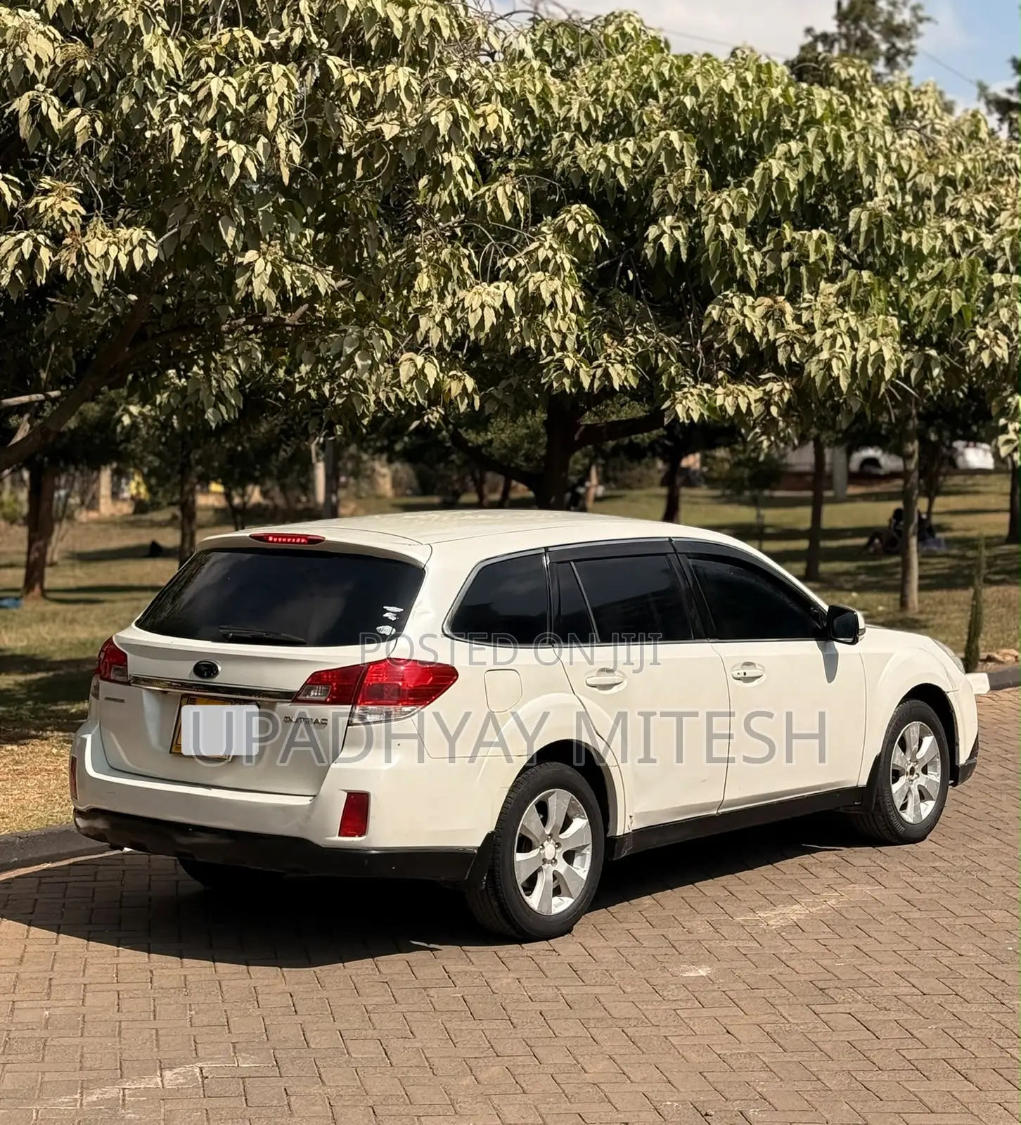 Subaru Outback 2010 White