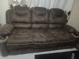 5-Seater Recliner Sofa Set – Brown – Excellent Condition