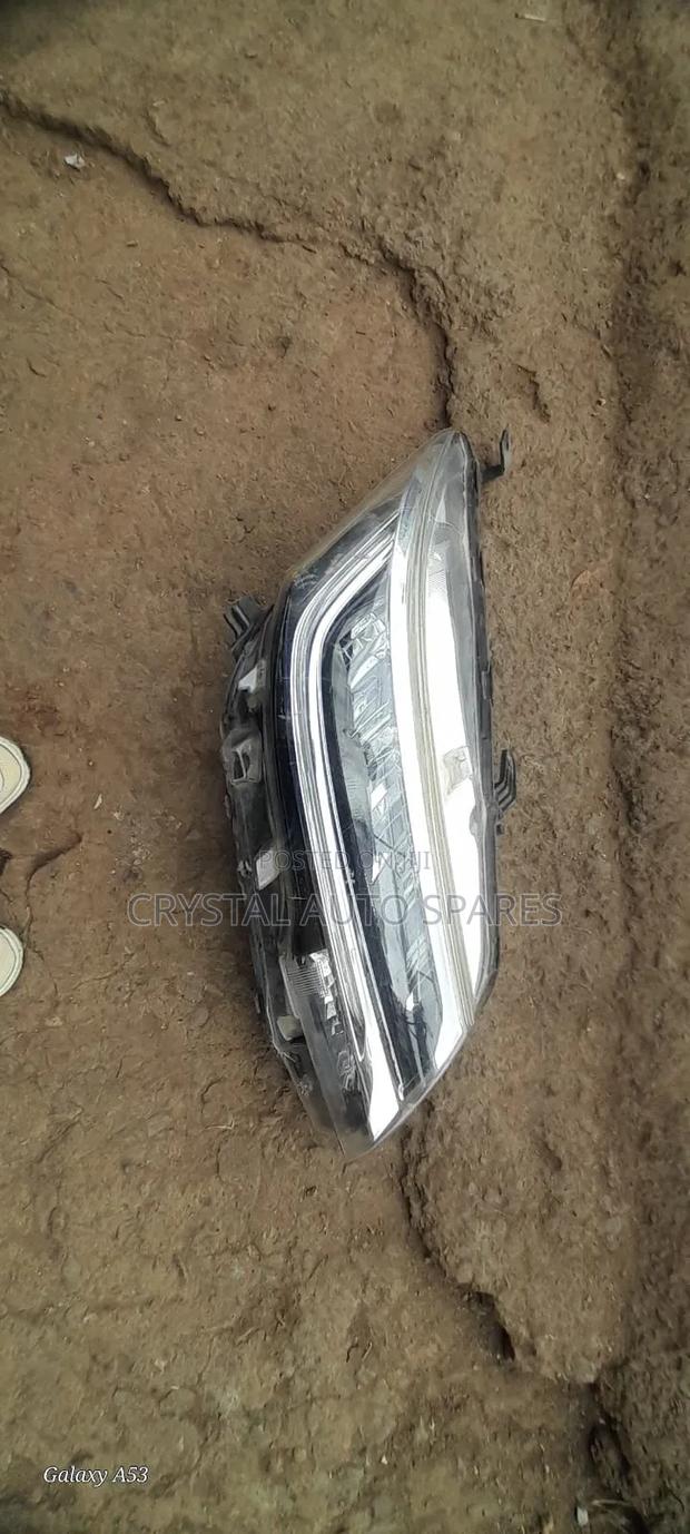 Toyota Rush Headlight 2018-2024 Model - thumbnail 2