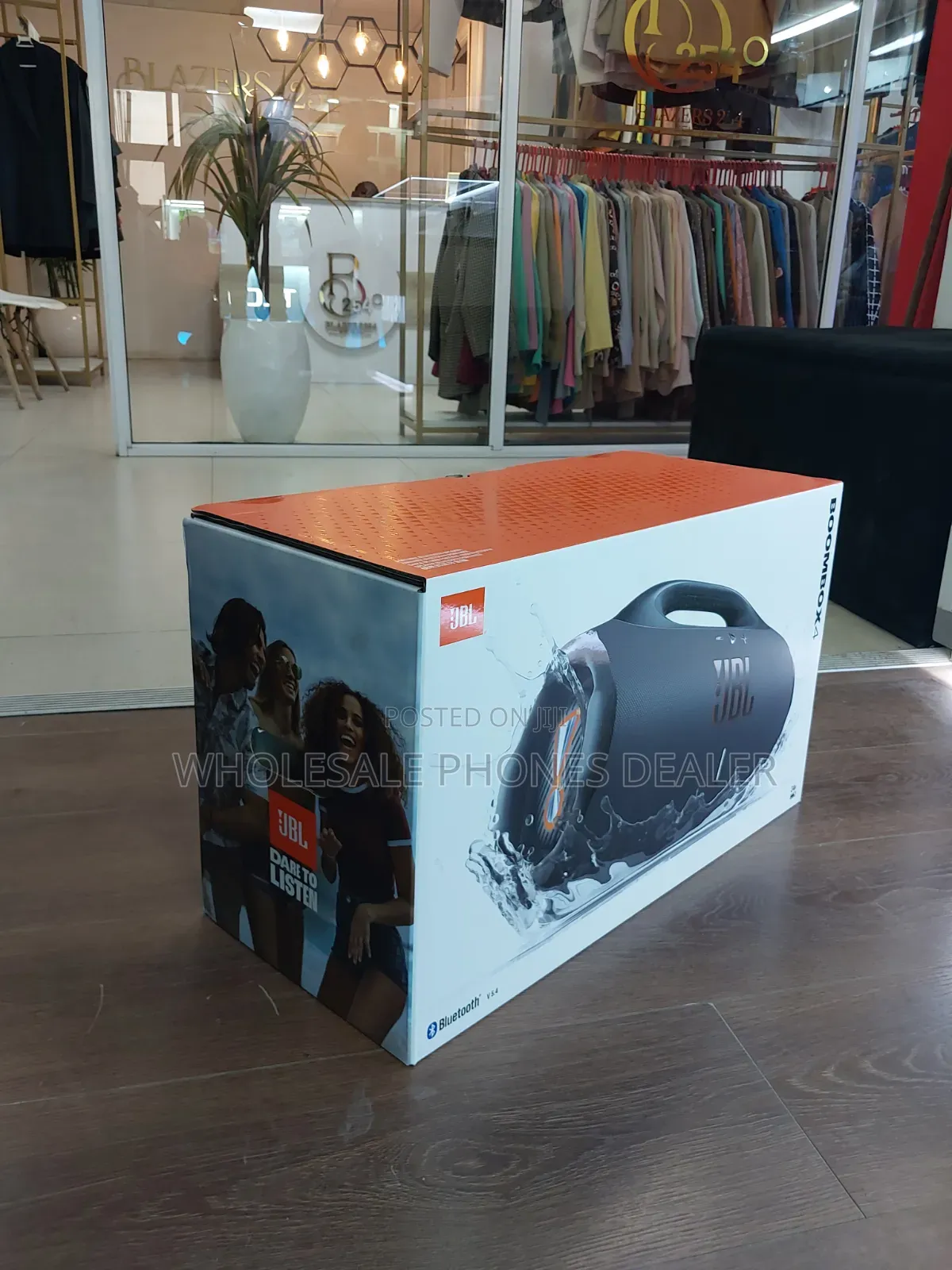 JBL Boombox 4