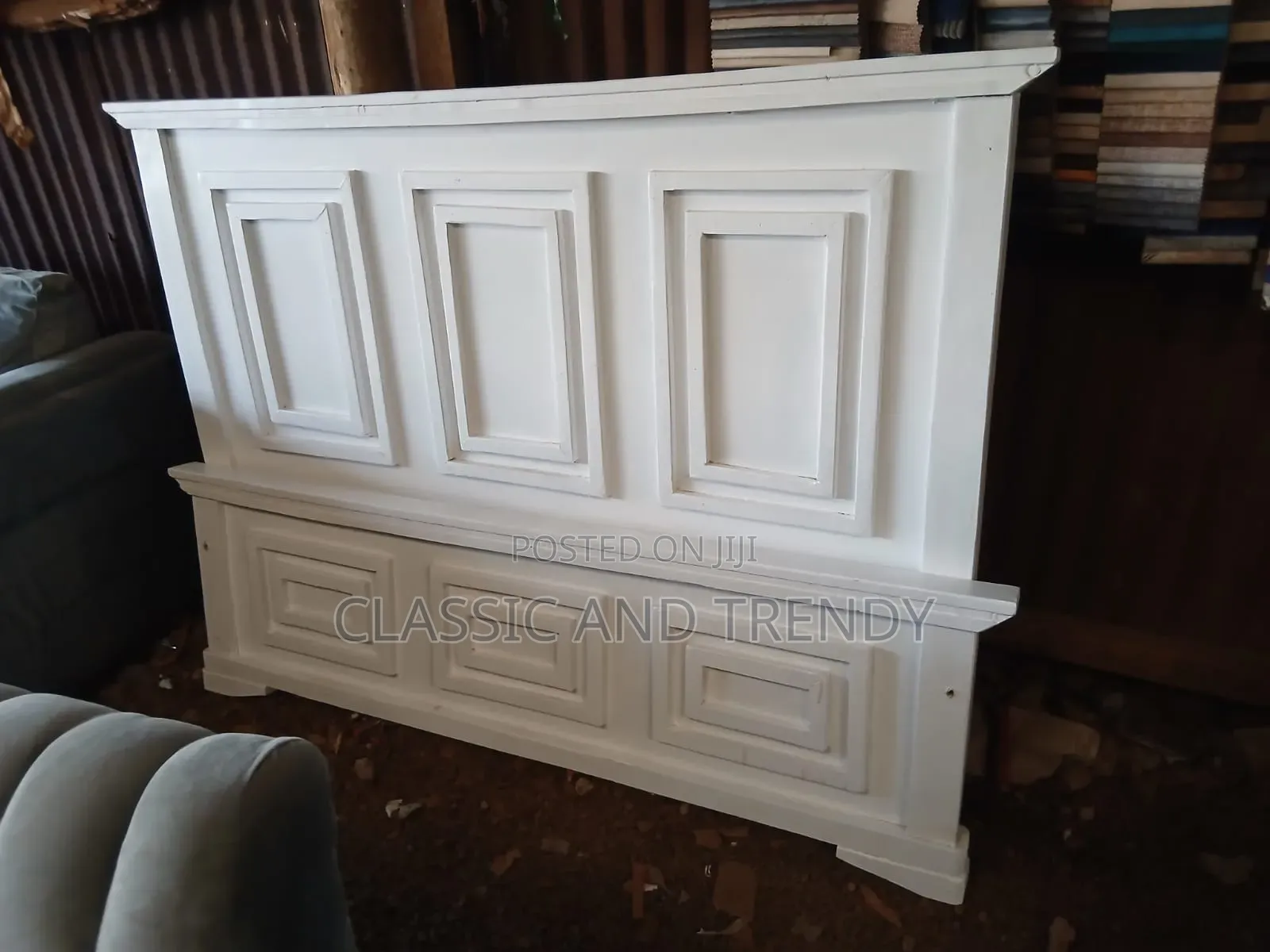 Wooden Bed With Panels 5x6