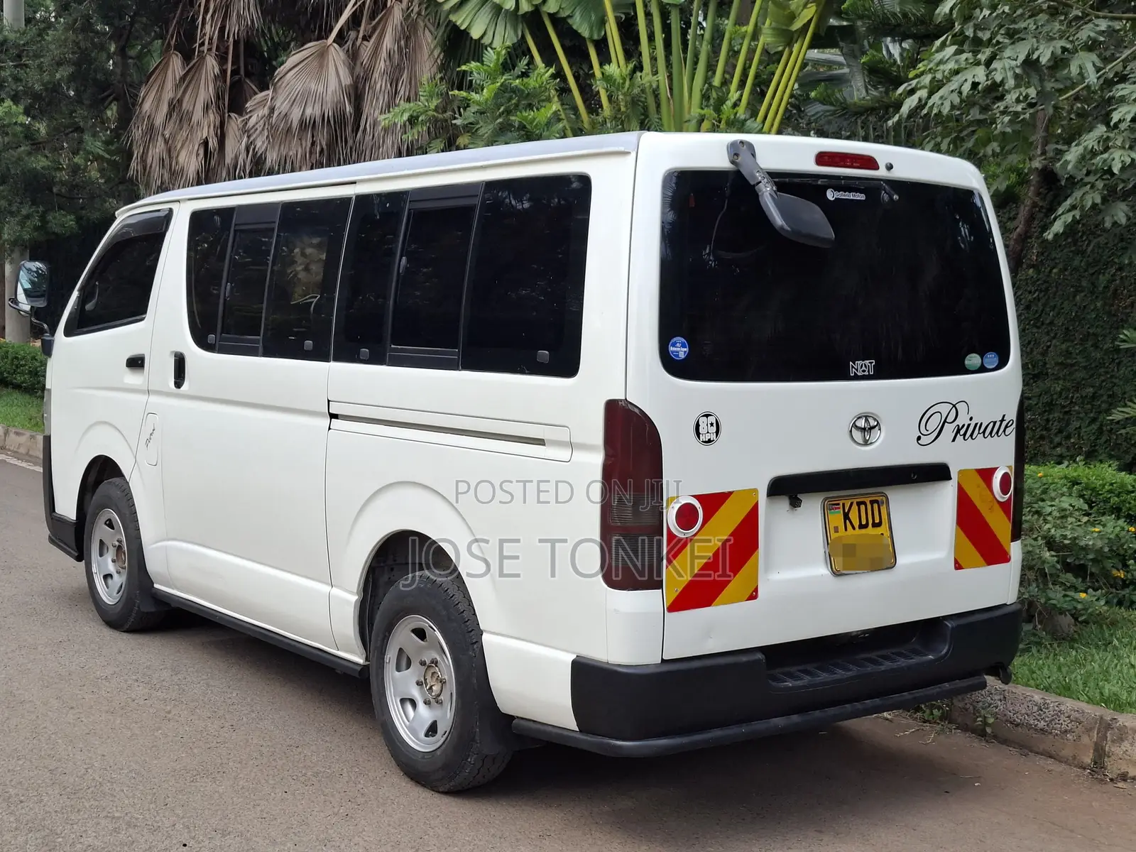 Toyota HiAce 2014 White
