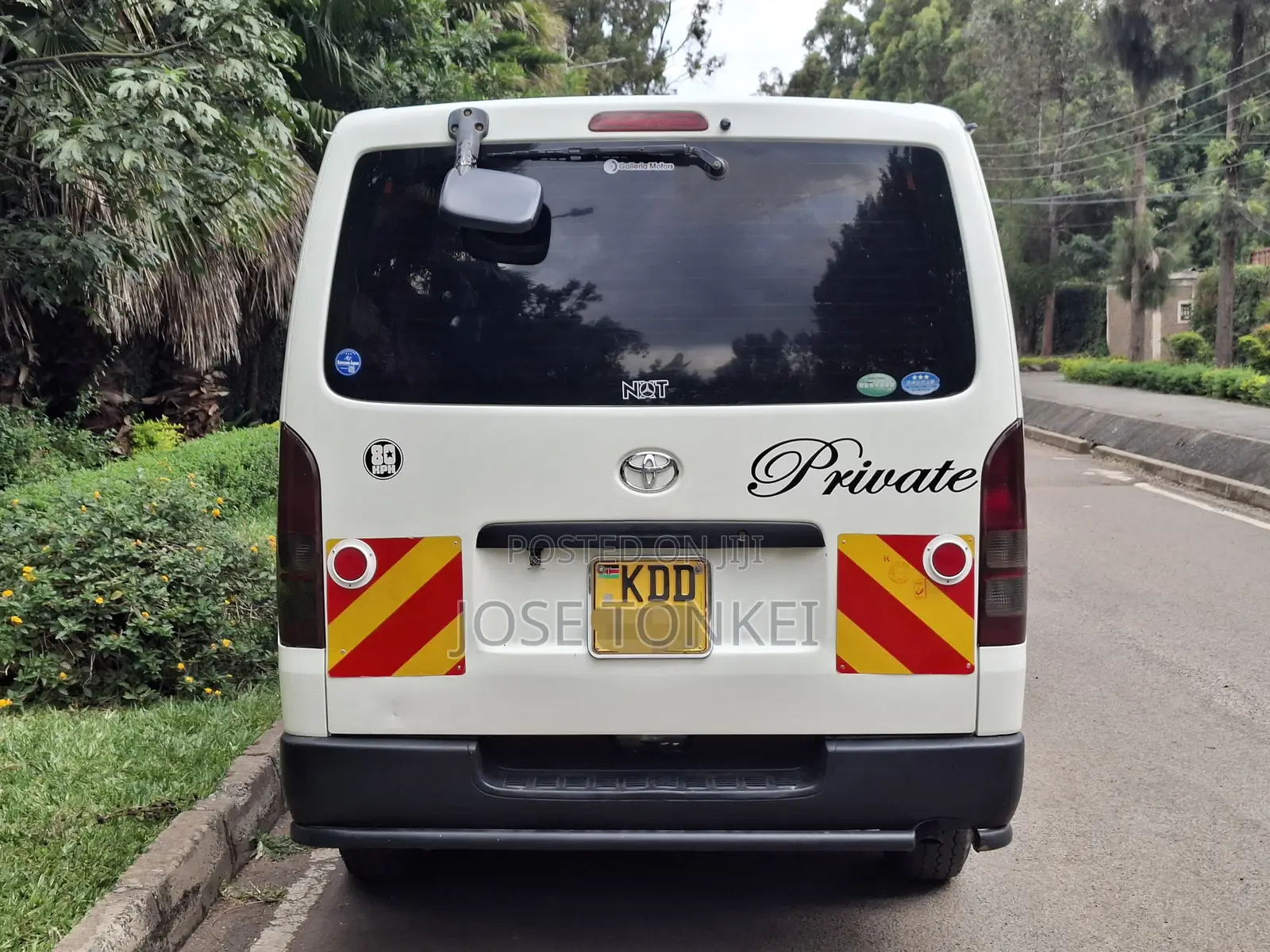 Toyota HiAce 2014 White