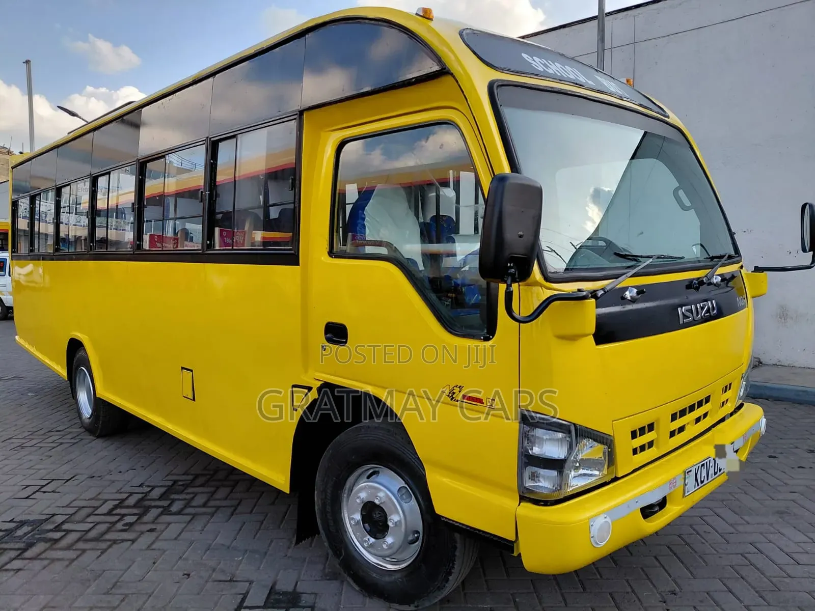 Isuzu NQR 2019 Yellow